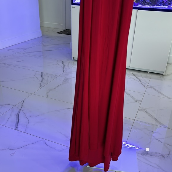 Mac Duggal red embellished high neck gown - Picture 7 of 8